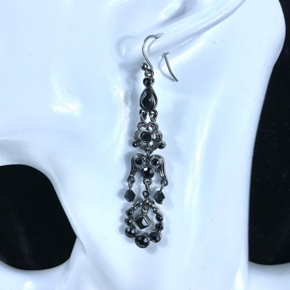 Whimsigoth Black Dangle Earrings Vintage - Picture 2 of 3